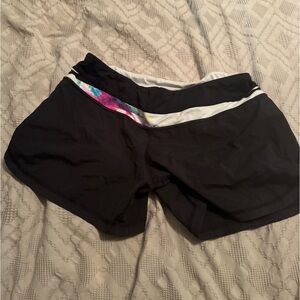 Lululemon size 6 shorts
